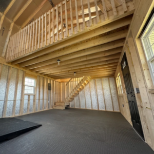 2nd Floor Loft w Stairs